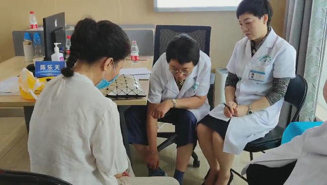 郑州首家亚太痛风联盟痛风管理中心正式授牌郑州痛风风湿病医院 郑州首家亚太痛风联盟痛风管理中心正式授牌郑州痛风风湿病医院