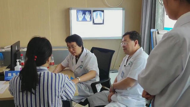 郑州首家亚太痛风联盟痛风管理中心正式授牌郑州痛风风湿病医院 郑州首家亚太痛风联盟痛风管理中心正式授牌郑州痛风风湿病医院